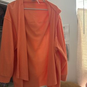 urban outfitters orange cardigan size L